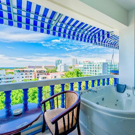 Апартаменты Ruamchok Ocean View Паттайя Экстерьер фото